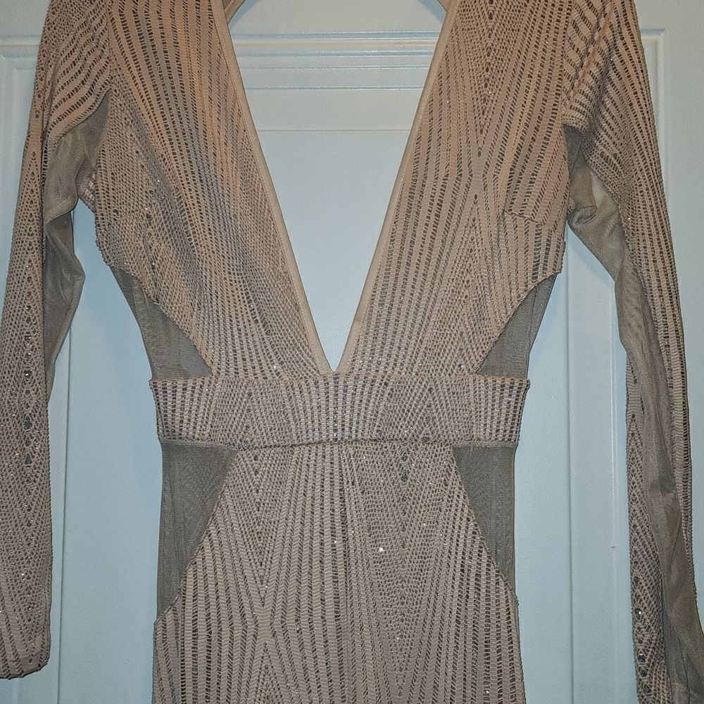 Beautiful Formal Dress   - Picture 3 of 8